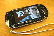 PSP cargando o xogo de GTA