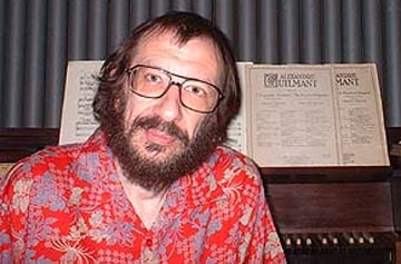 Giacone é o organista e compositor autor da polémica web Monaco Politic Circus