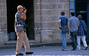 photo-tourist-big.jpg