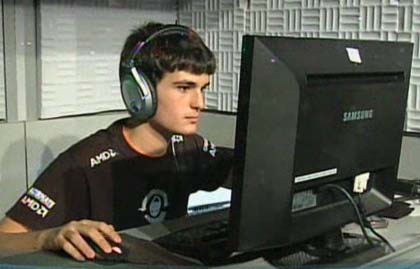 LucifroN7 durante a final do campionato que tivo lugar en California