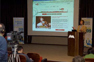 Presentación do proxecto de YouTube no Teatro Colón de A Coruña