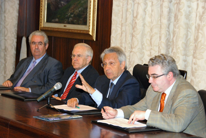 2009-06-18-_Presentacion_revista_Foro_Tics1-2.jpg