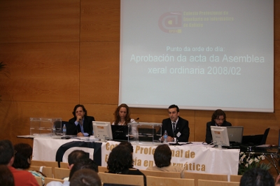 Imaxe dunha pasada asemblea do CPEIG