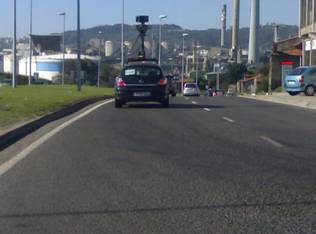 Imaxe do coche de Google publicada por La Voz