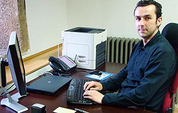 Fernando Suárez, fotografado por H. Neira de El Correo Gallego